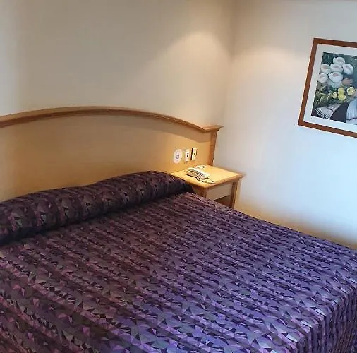 Hotel Revolucion